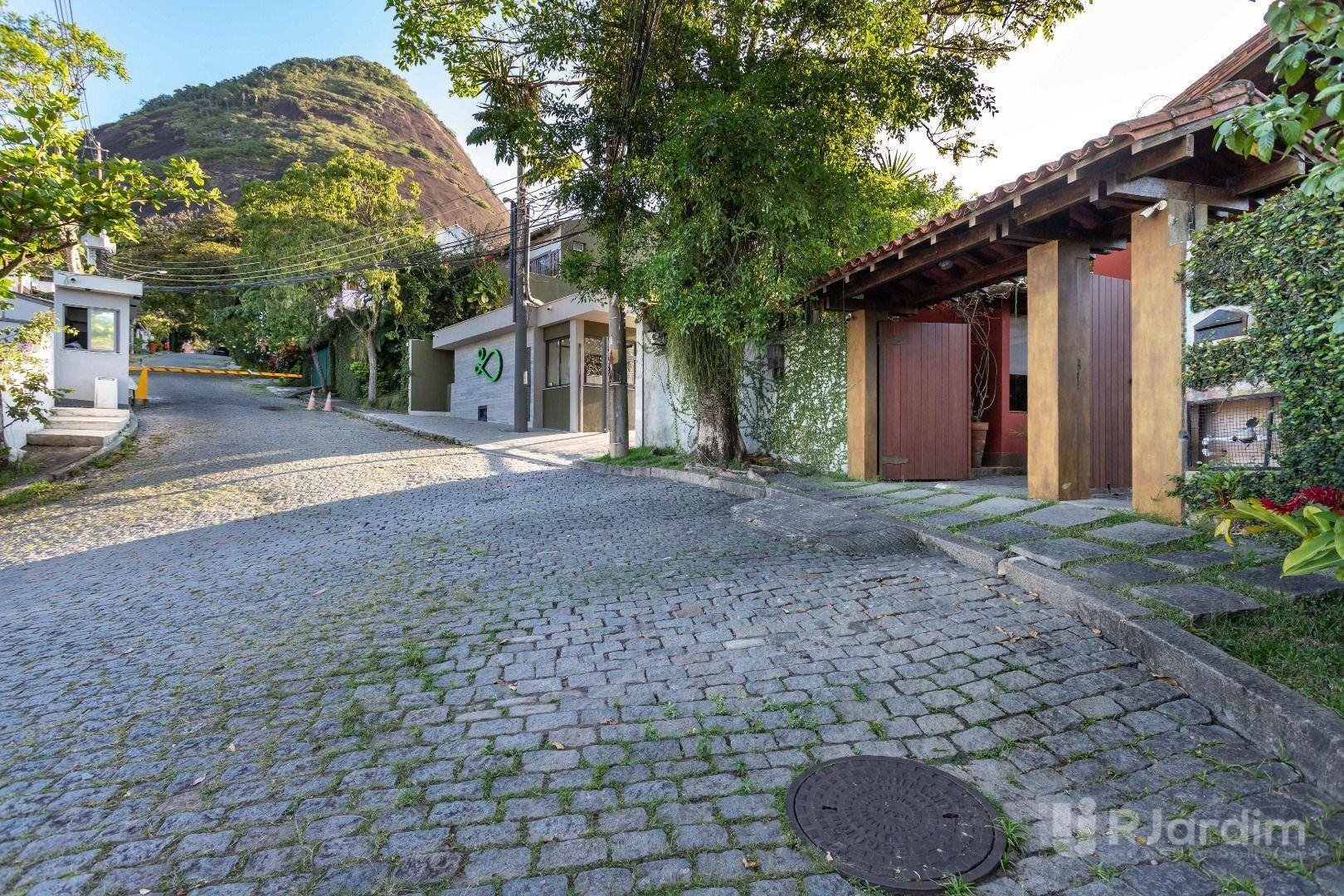 Casa à venda e aluguel com 4 quartos, 460m² - Foto 9