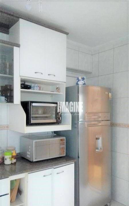 Apartamento à venda com 3 quartos, 70m² - Foto 7