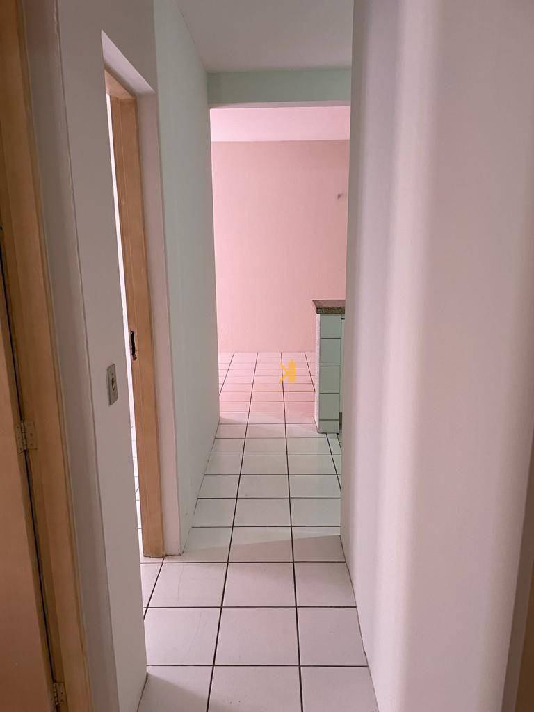 Apartamento à venda com 2 quartos, 51m² - Foto 3