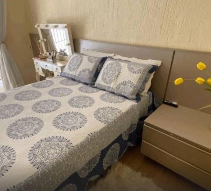 Casa à venda com 2 quartos, 97m² - Foto 9