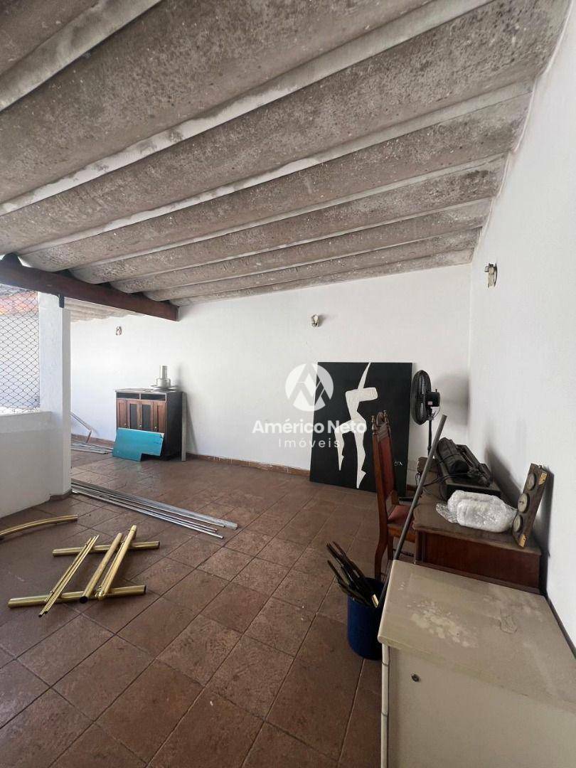 Casa à venda e aluguel com 2 quartos, 240m² - Foto 3