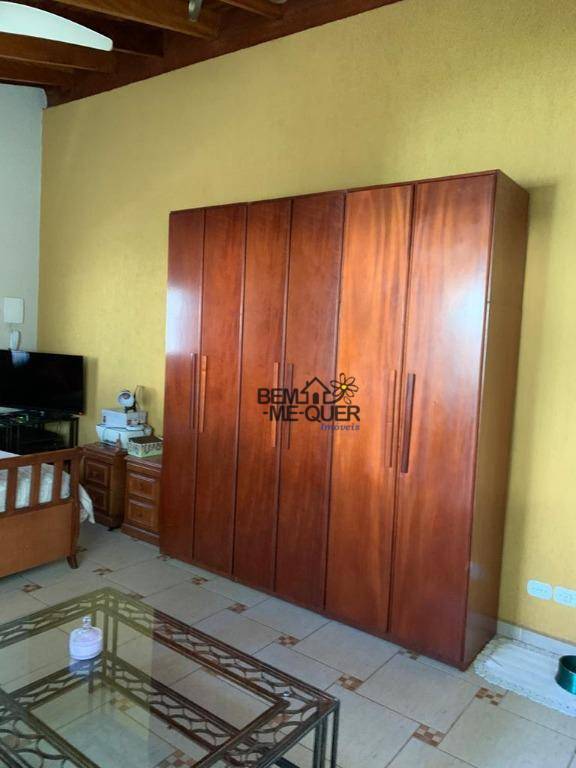 Casa à venda com 3 quartos, 300m² - Foto 19