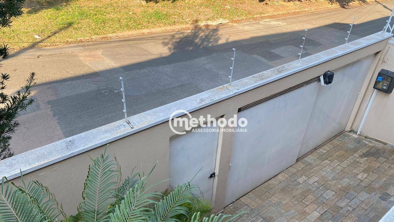 Casa à venda com 3 quartos, 230m² - Foto 26