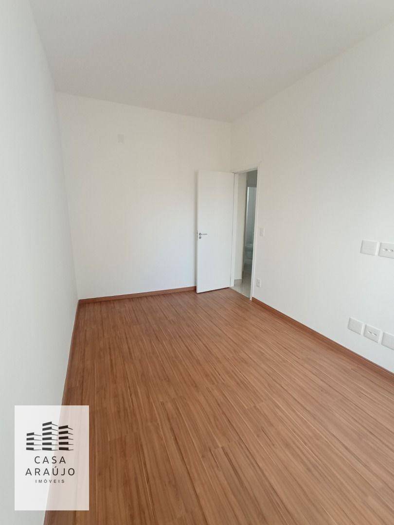 Apartamento à venda com 3 quartos, 89m² - Foto 13