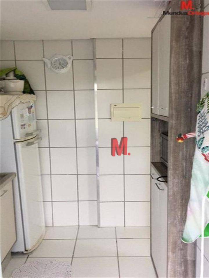 Apartamento à venda com 2 quartos, 48m² - Foto 19