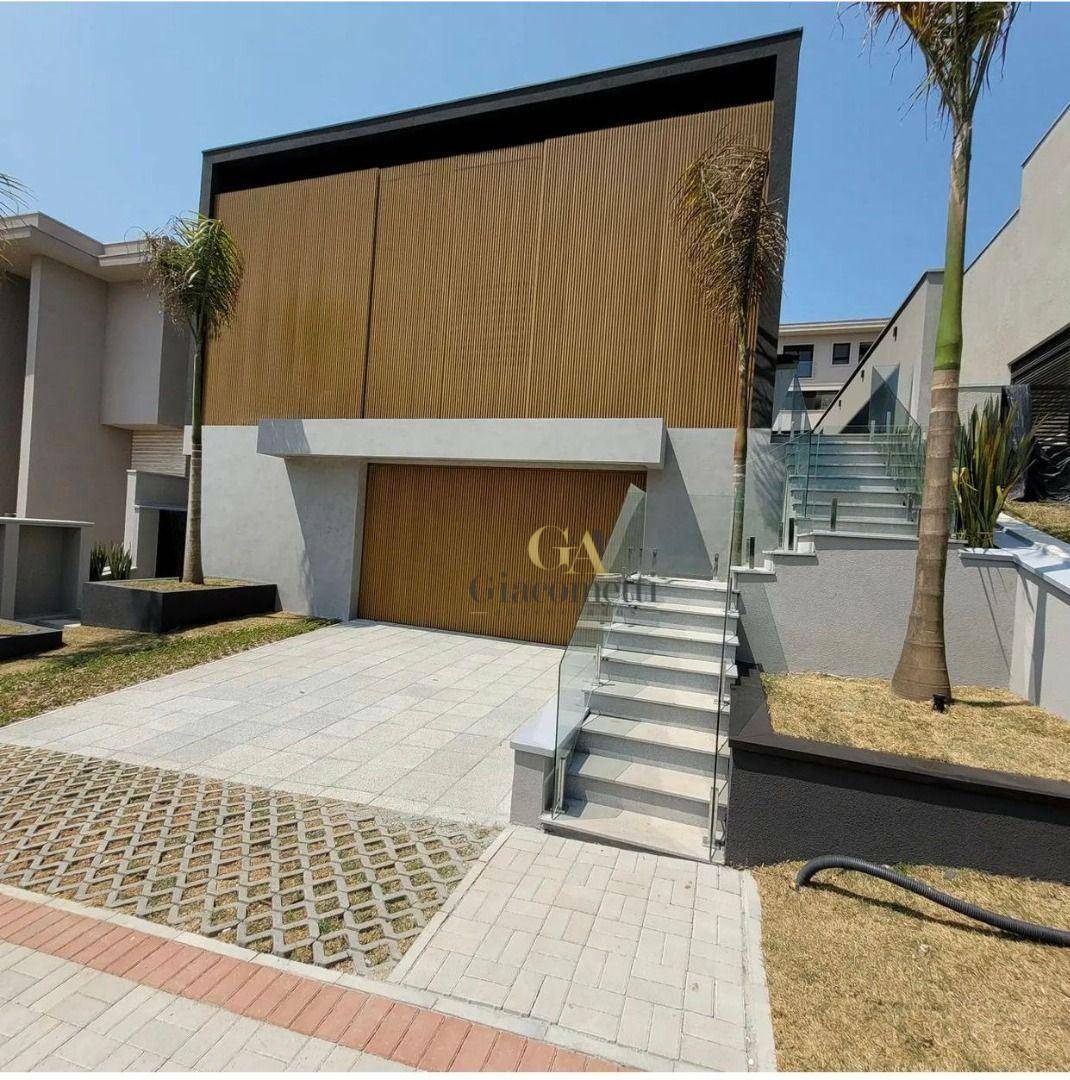 Casa de Condomínio à venda com 4 quartos, 284m² - Foto 1