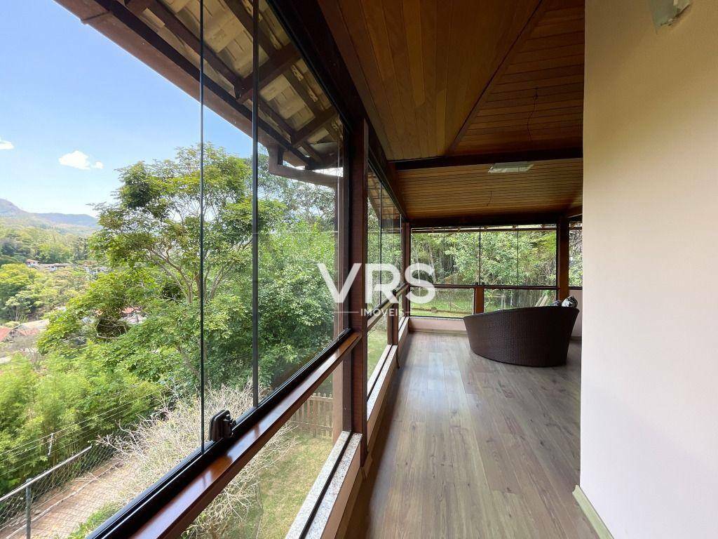 Casa de Condomínio à venda com 4 quartos, 216m² - Foto 26