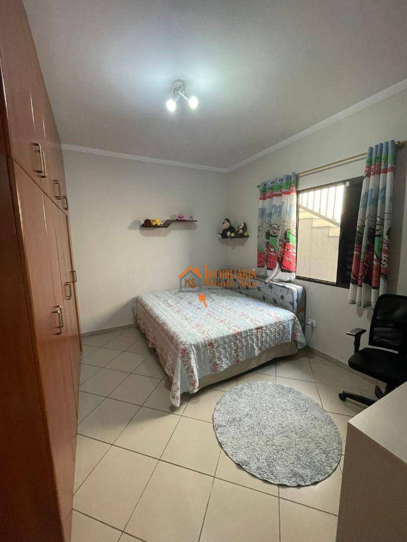Casa à venda com 3 quartos, 210M2 - Foto 2
