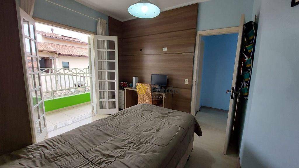 Sobrado à venda com 3 quartos, 220m² - Foto 27