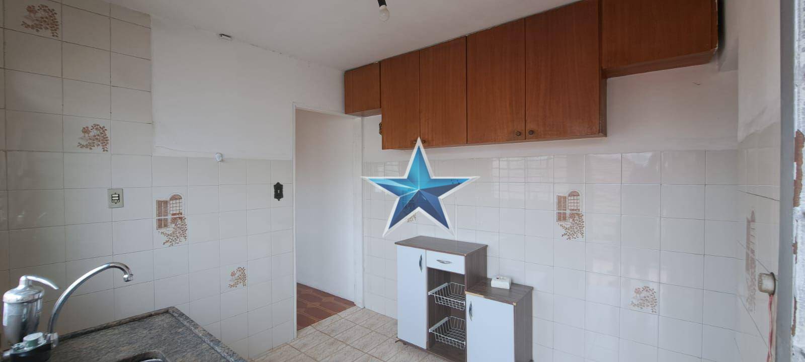 Casa à venda com 4 quartos, 180m² - Foto 13