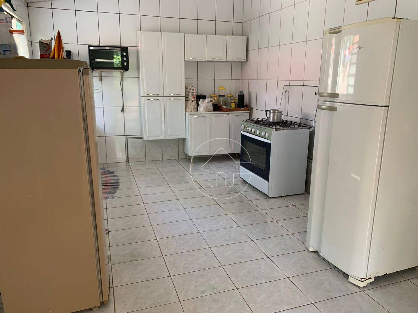 Casa à venda com 3 quartos, 164m² - Foto 14