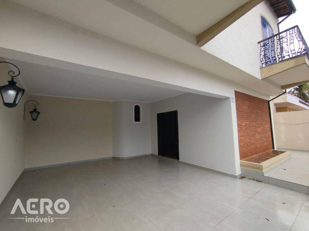 Casa, 6 quartos, 400 m² - Foto 1