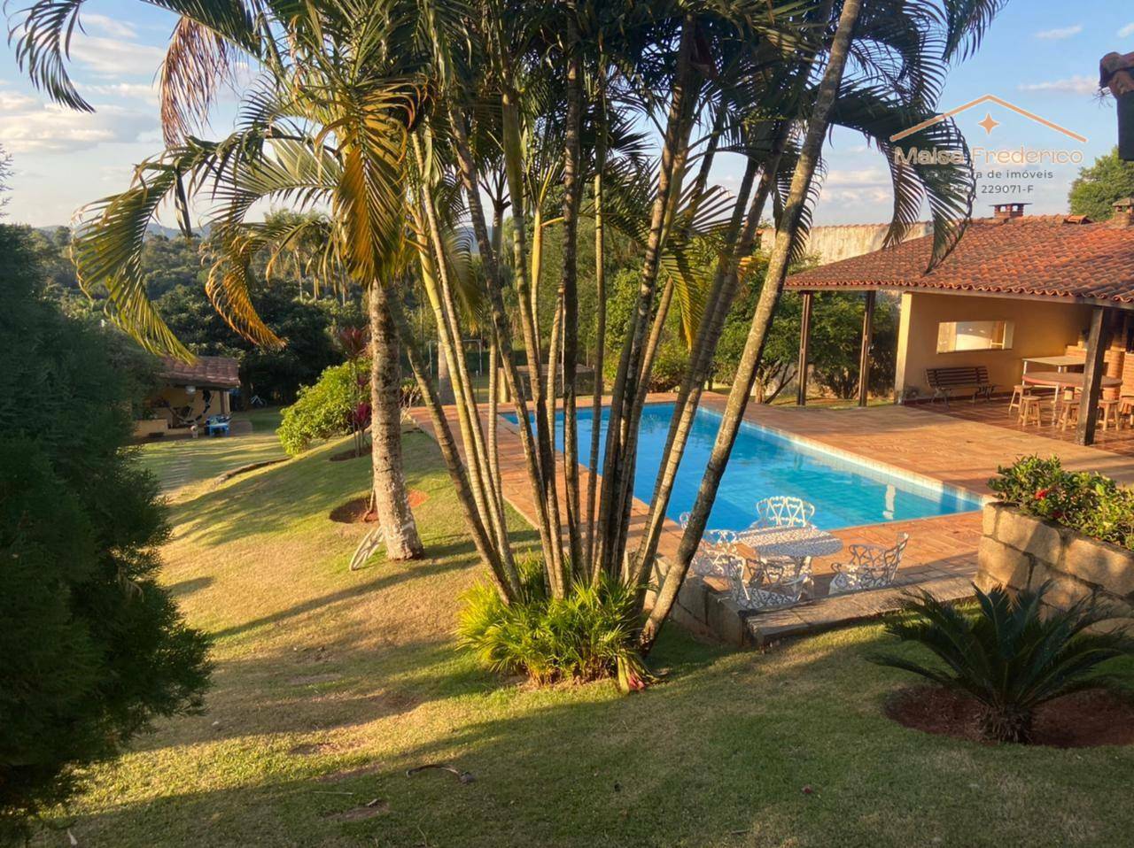 Chácara à venda com 3 quartos, 506m² - Foto 1