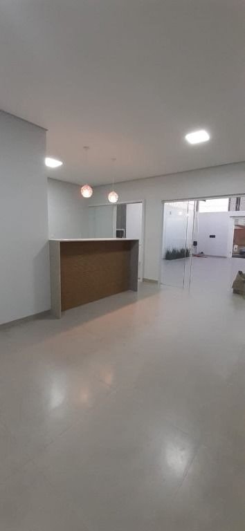 Casa para alugar com 3 quartos, 180m² - Foto 7