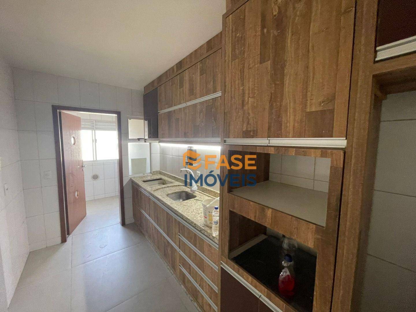 Apartamento à venda com 3 quartos, 82m² - Foto 5