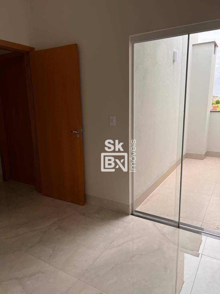 Casa à venda com 3 quartos, 124m² - Foto 11