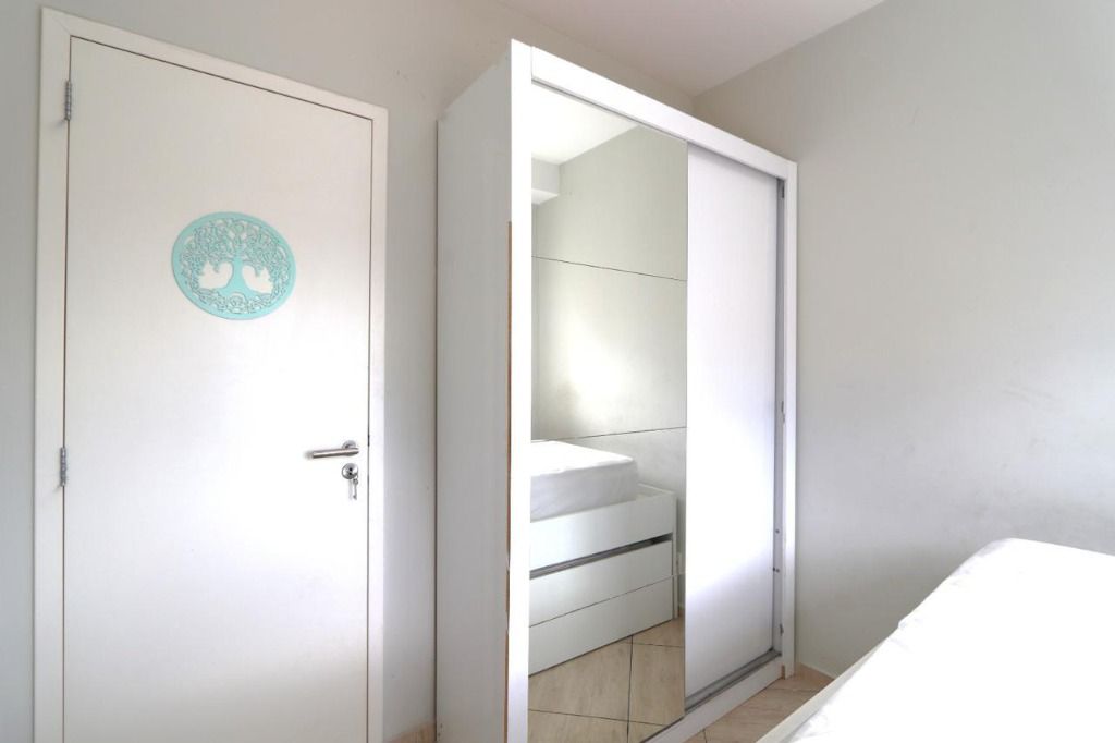 Apartamento à venda com 2 quartos, 70m² - Foto 9