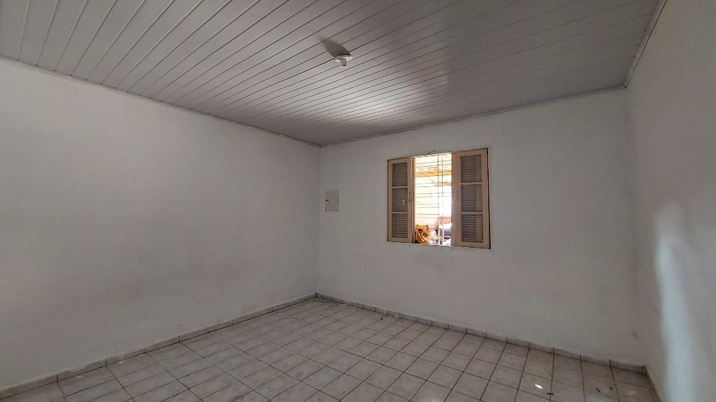 Casa para alugar com 1 quarto, 70m² - Foto 6