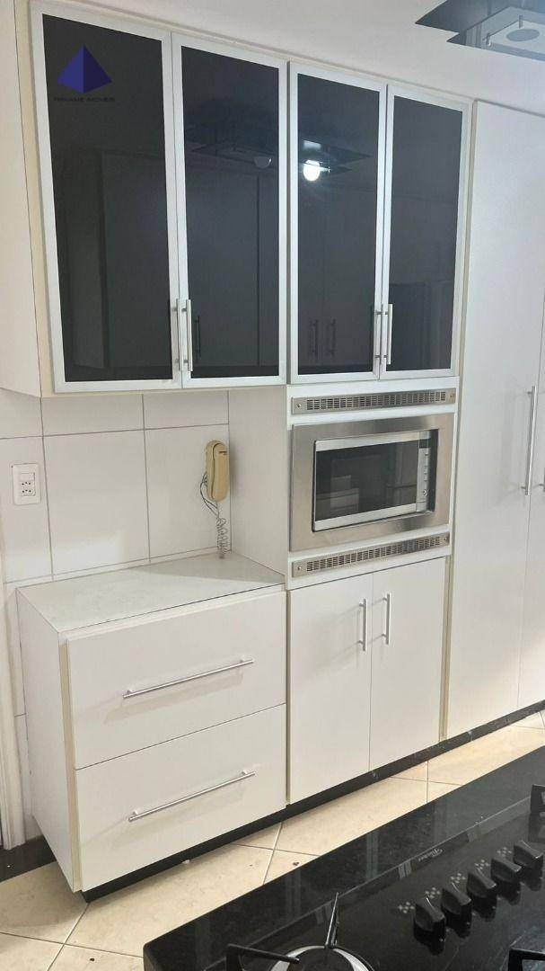 Apartamento à venda com 3 quartos, 131m² - Foto 6