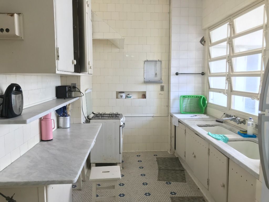 Apartamento à venda com 4 quartos, 220m² - Foto 15