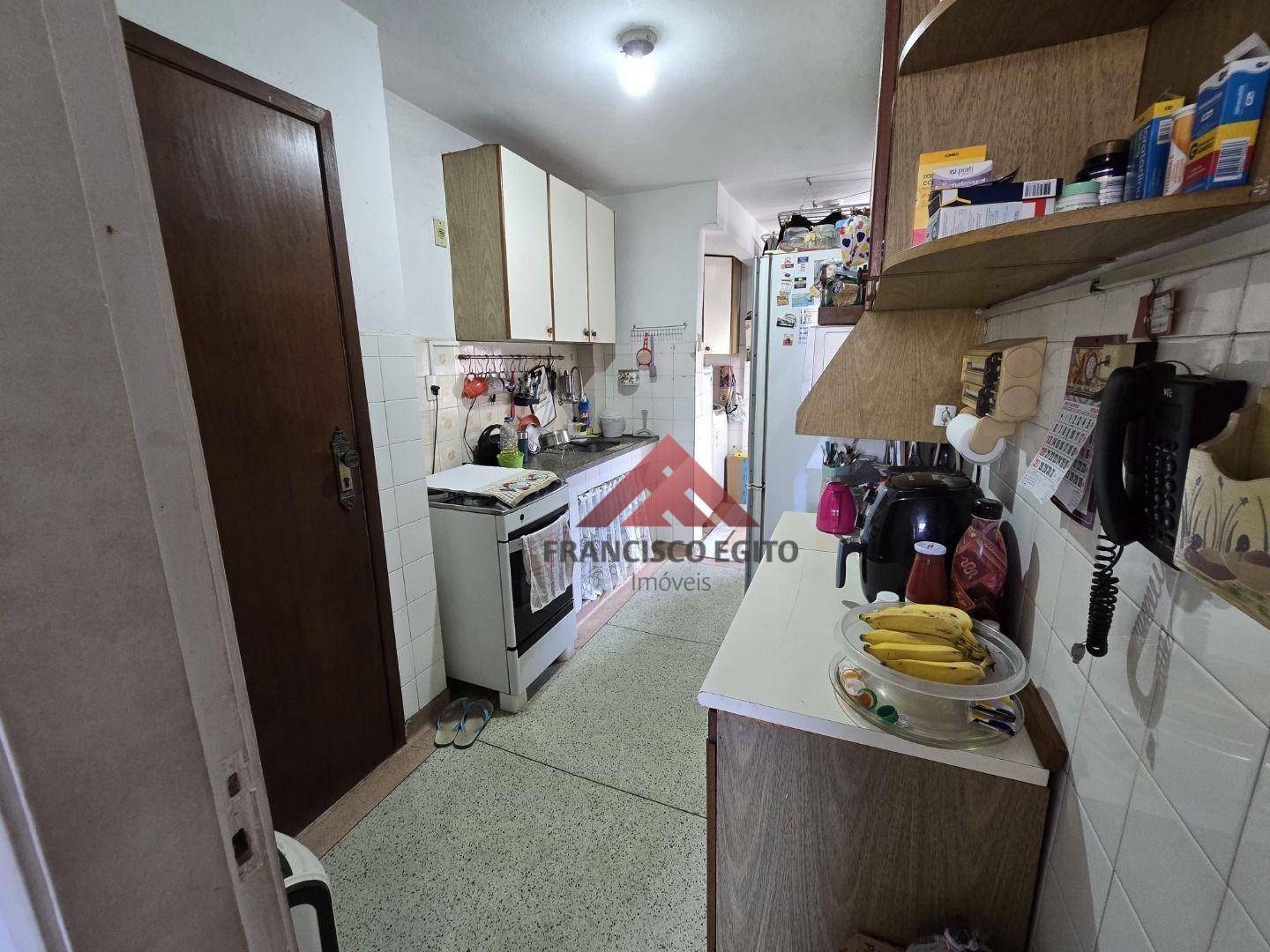 Apartamento à venda com 2 quartos, 70m² - Foto 10