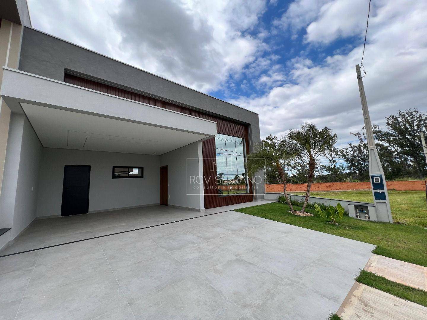 Casa de Condomínio à venda com 3 quartos, 208m² - Foto 2