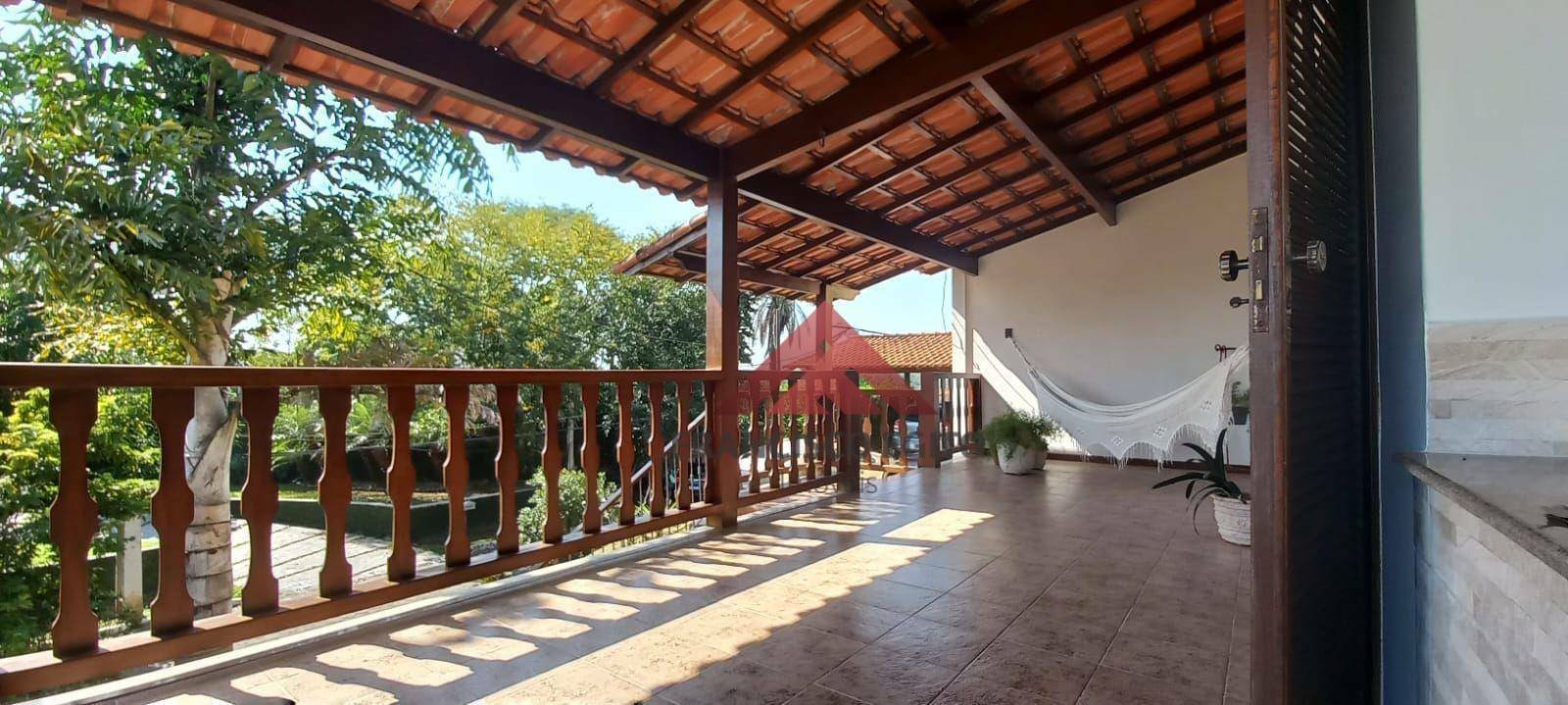 Casa à venda com 4 quartos, 244m² - Foto 4