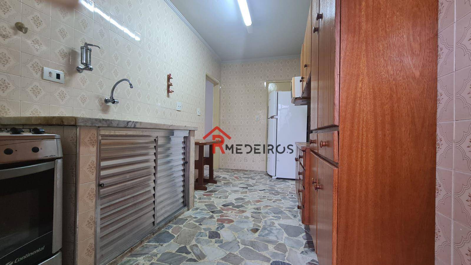 Apartamento para alugar com 2 quartos, 65m² - Foto 8