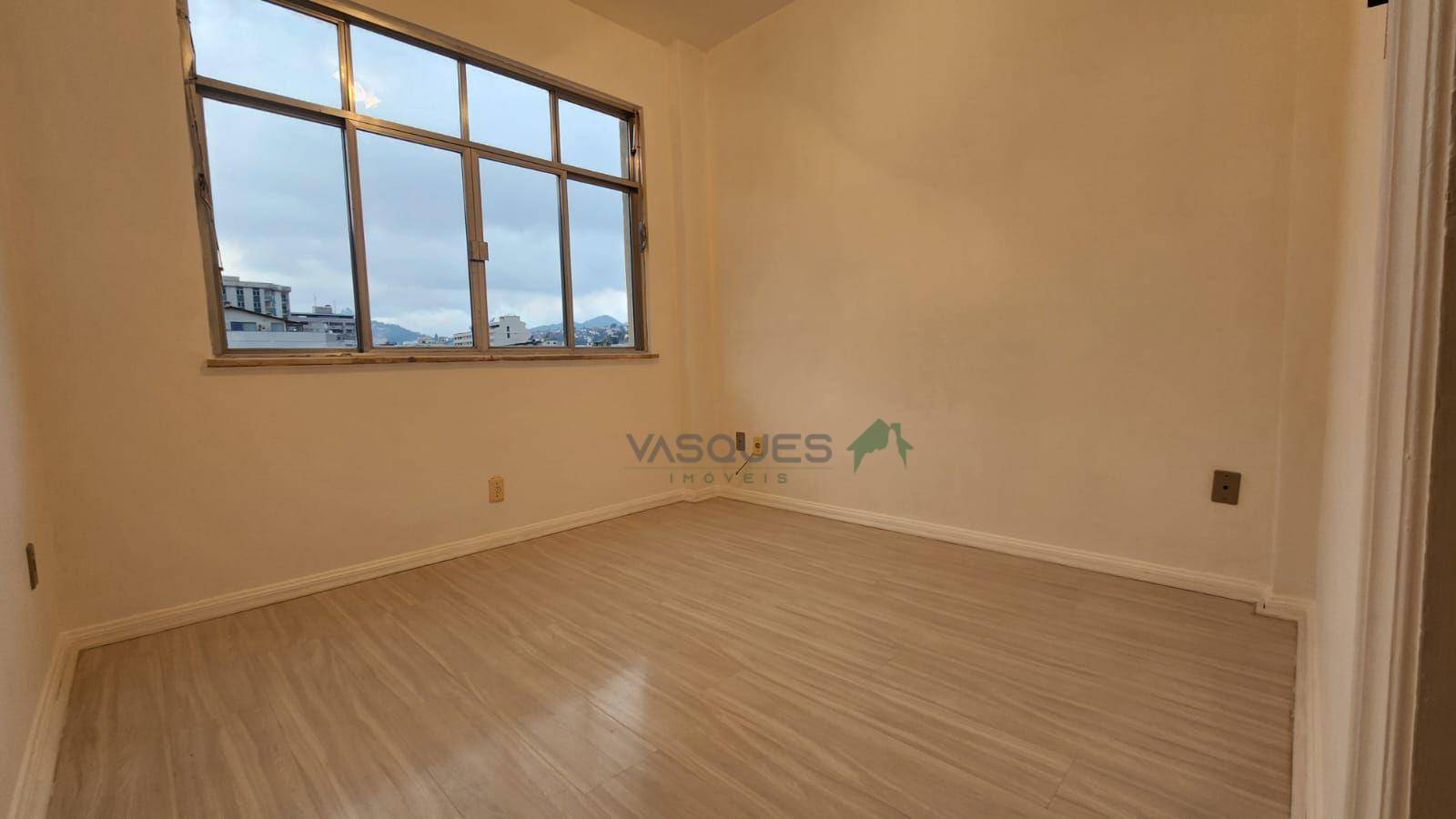 Apartamento à venda com 2 quartos, 43m² - Foto 4