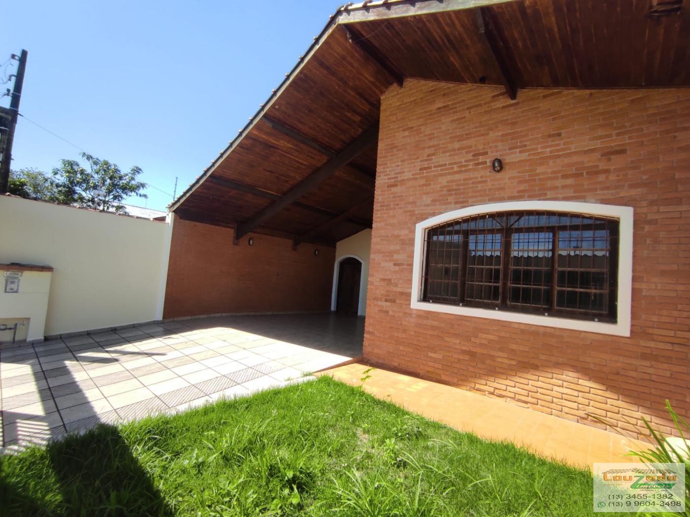 Casa à venda com 3 quartos, 250m² - Foto 1