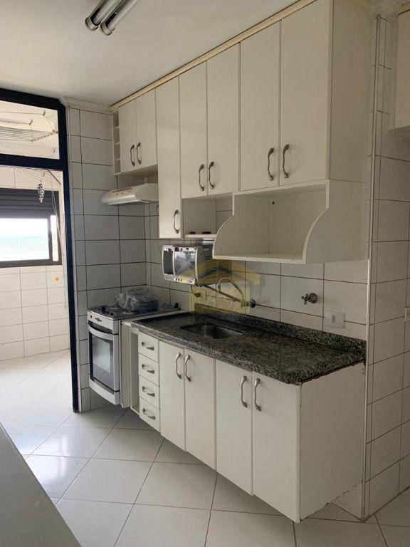 Apartamento à venda com 3 quartos, 98m² - Foto 4