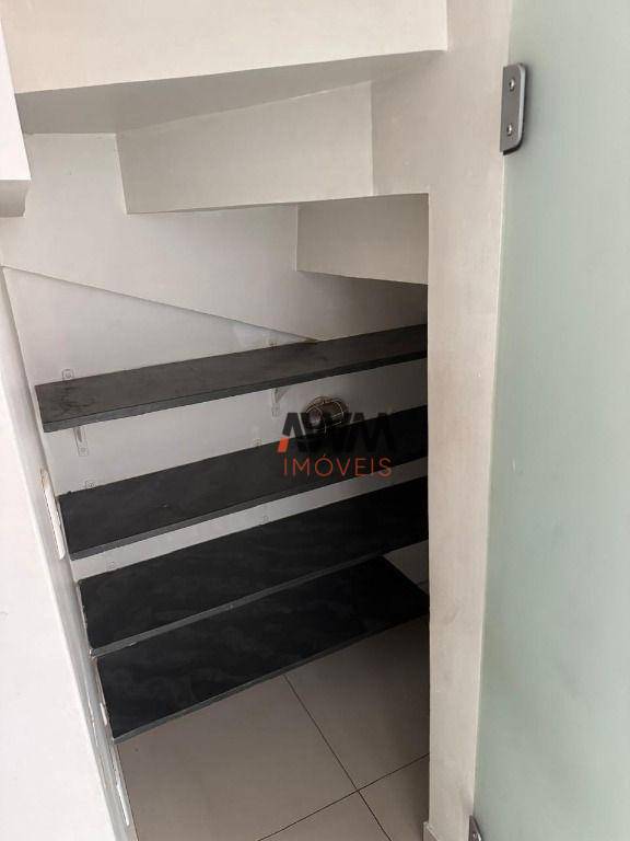 Sobrado à venda com 3 quartos, 169m² - Foto 4