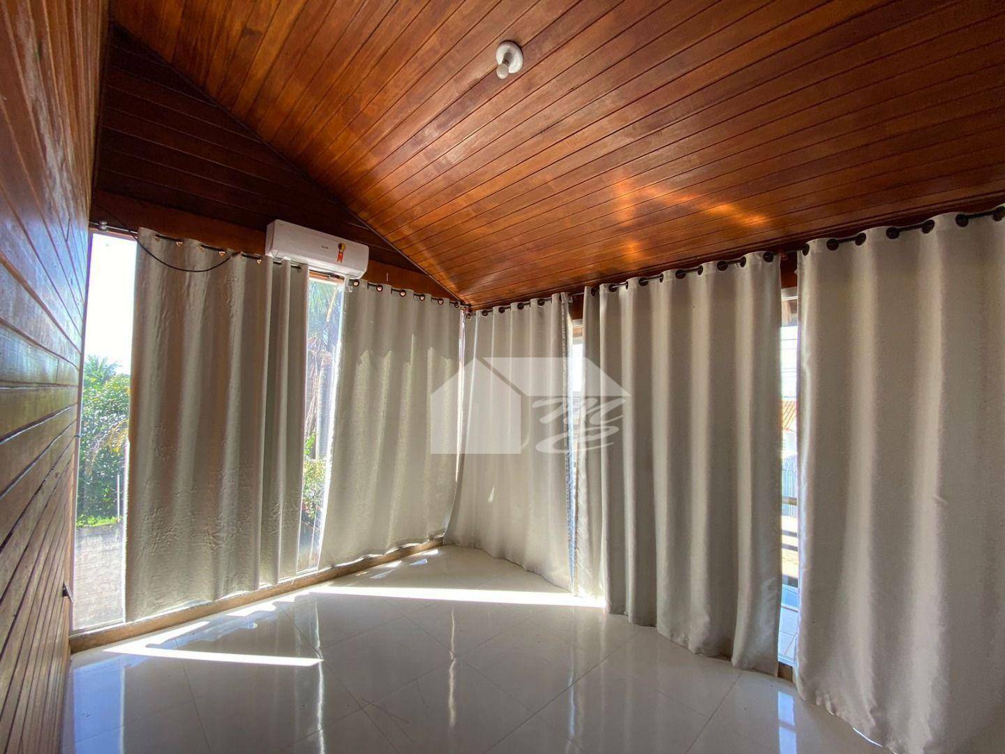 Casa à venda com 4 quartos, 250m² - Foto 19