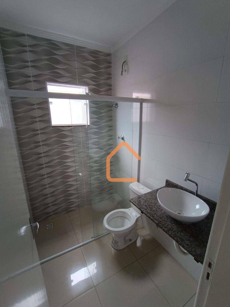 Casa para alugar com 2 quartos, 80m² - Foto 5