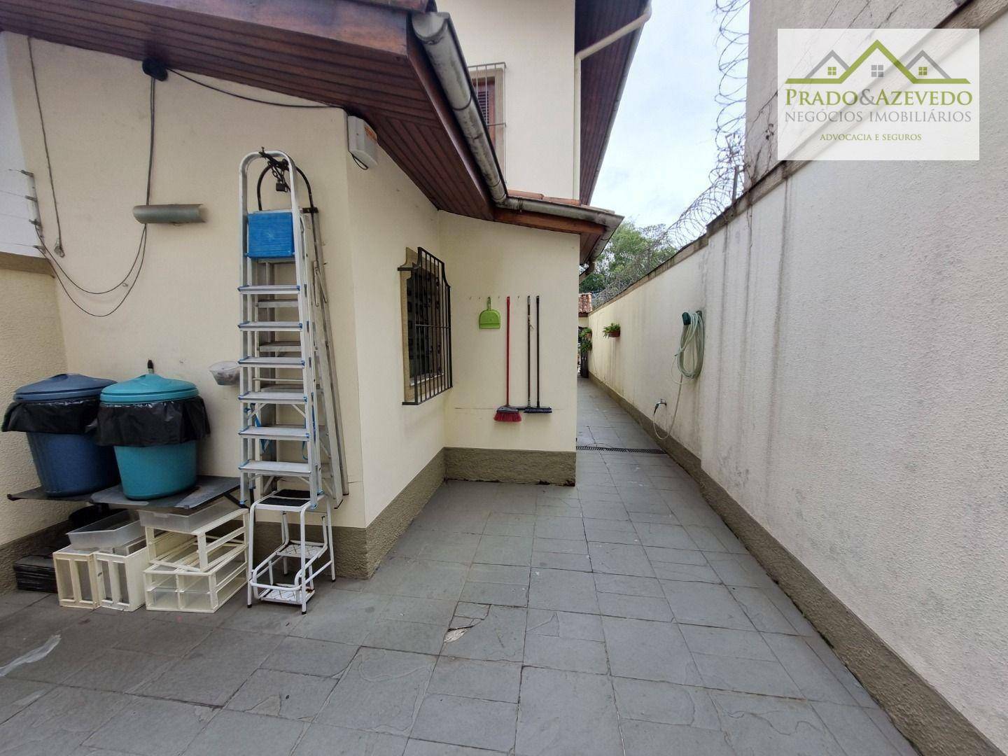 Casa à venda com 4 quartos, 140m² - Foto 15