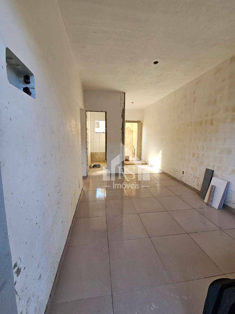 Casa de Condomínio à venda com 2 quartos, 50m² - Foto 1
