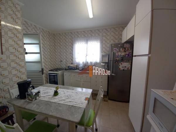 Apartamento à venda com 3 quartos, 85m² - Foto 3