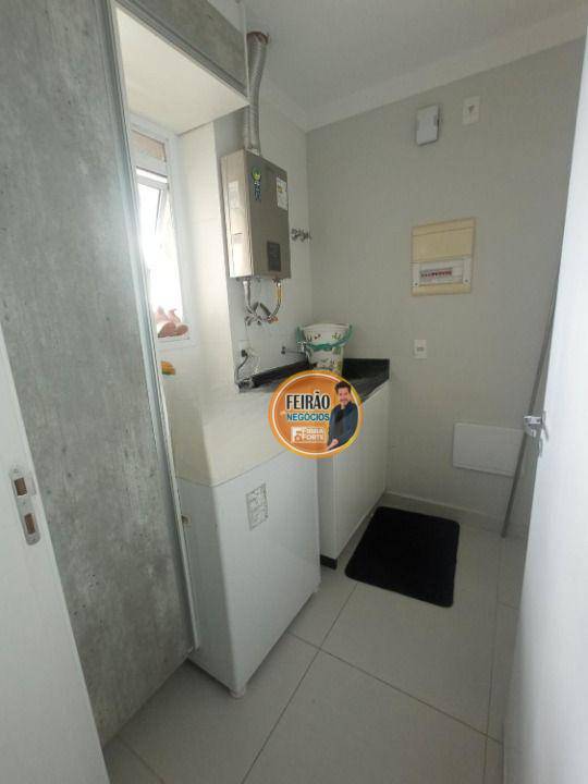 Apartamento à venda com 3 quartos, 94m² - Foto 11