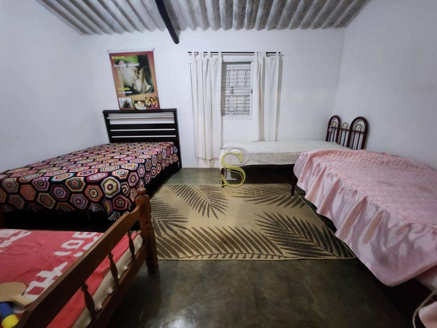 Chácara à venda com 4 quartos, 240m² - Foto 18