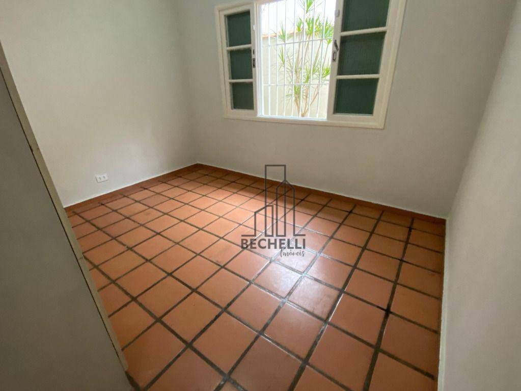 Casa para alugar com 4 quartos, 136m² - Foto 7