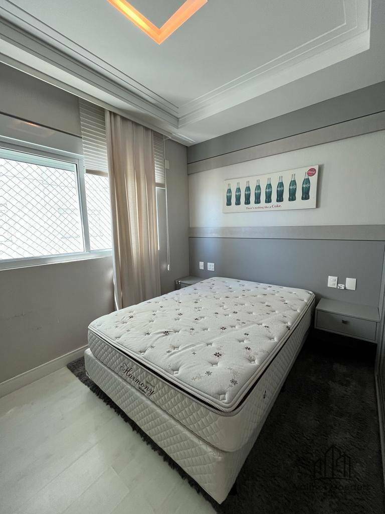 Apartamento à venda com 3 quartos, 185m² - Foto 17