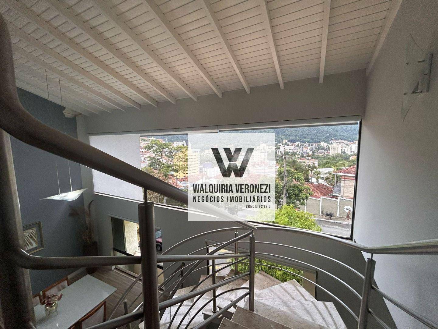 Casa à venda com 3 quartos, 419m² - Foto 11