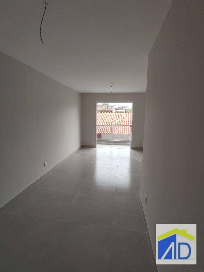 Casa à venda com 2 quartos, 90m² - Foto 12