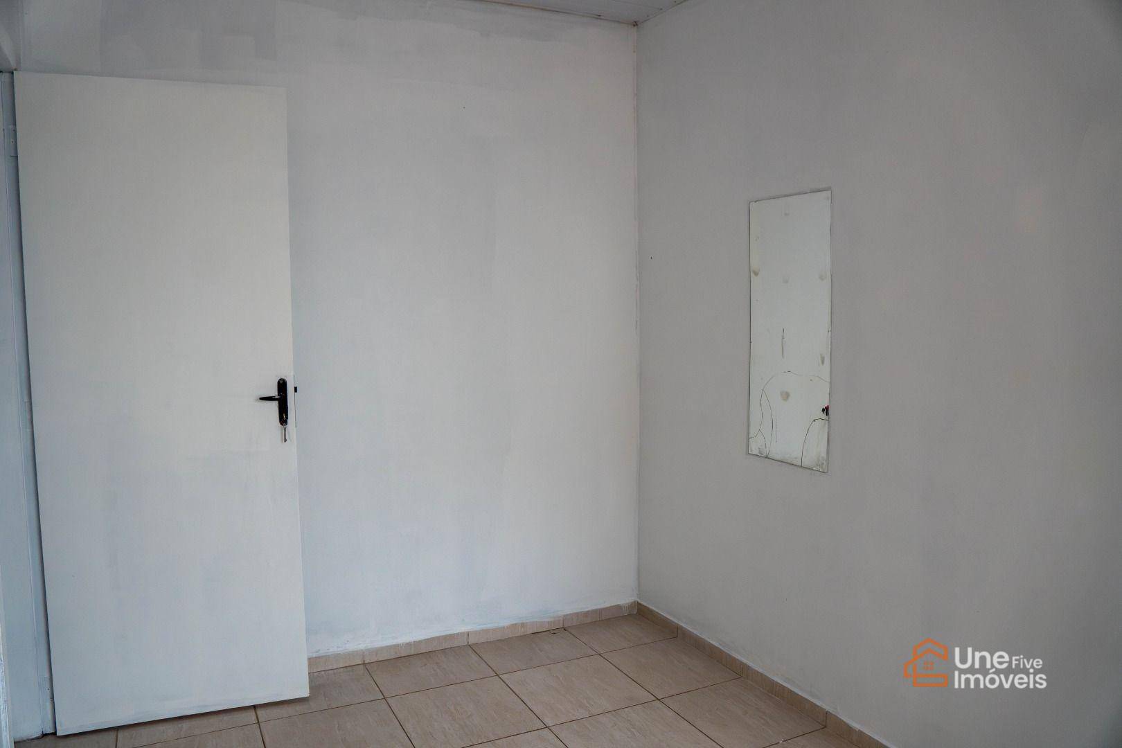 Casa à venda com 2 quartos, 70m² - Foto 12