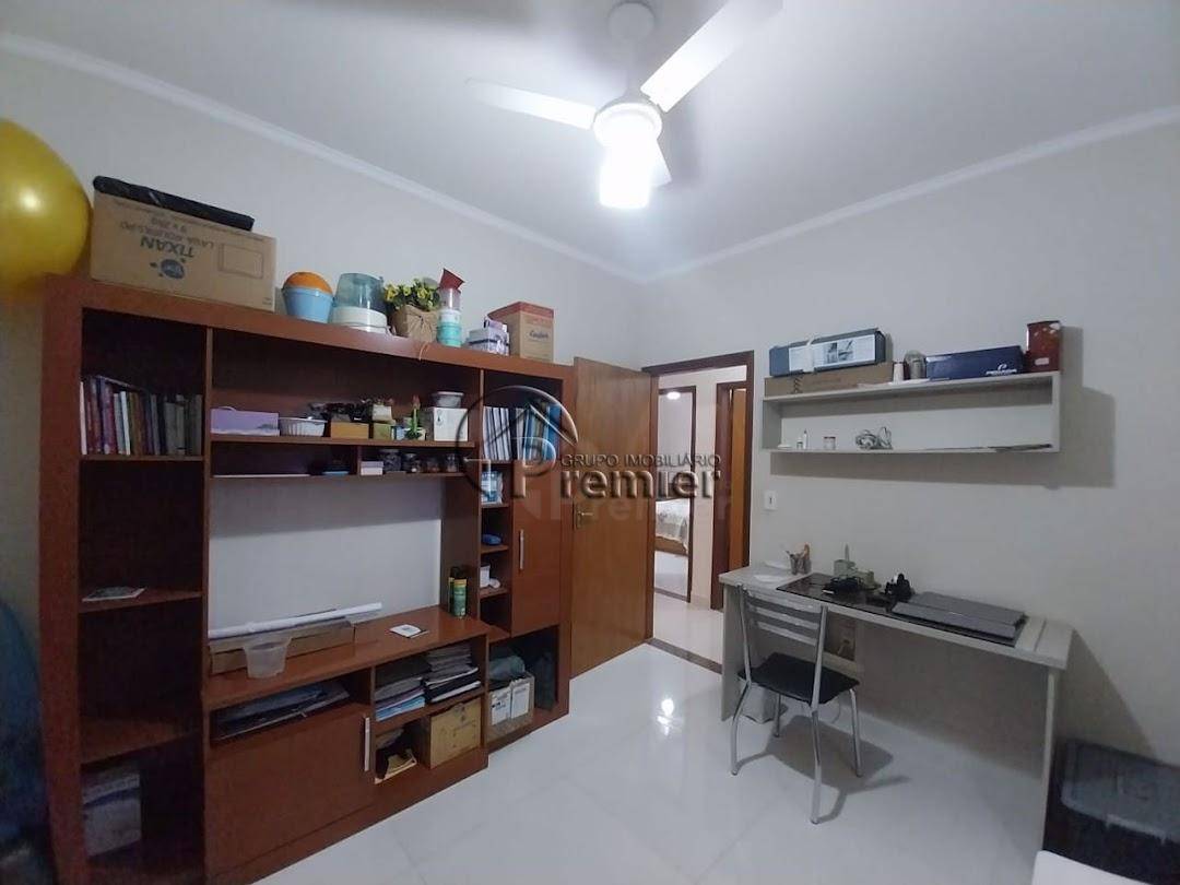 Casa à venda com 4 quartos, 150m² - Foto 14