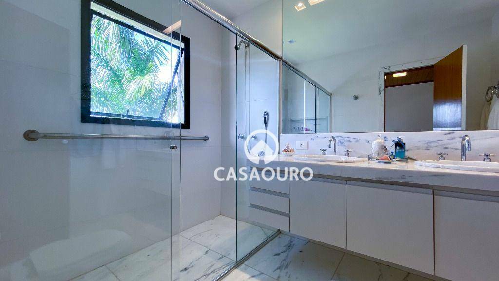 Casa de Condomínio à venda com 5 quartos, 590m² - Foto 27