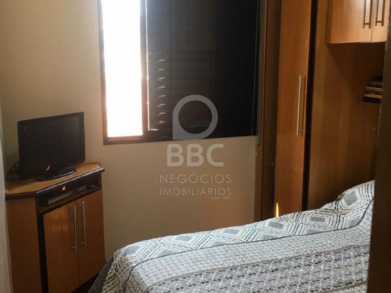 Apartamento à venda com 2 quartos, 62m² - Foto 14