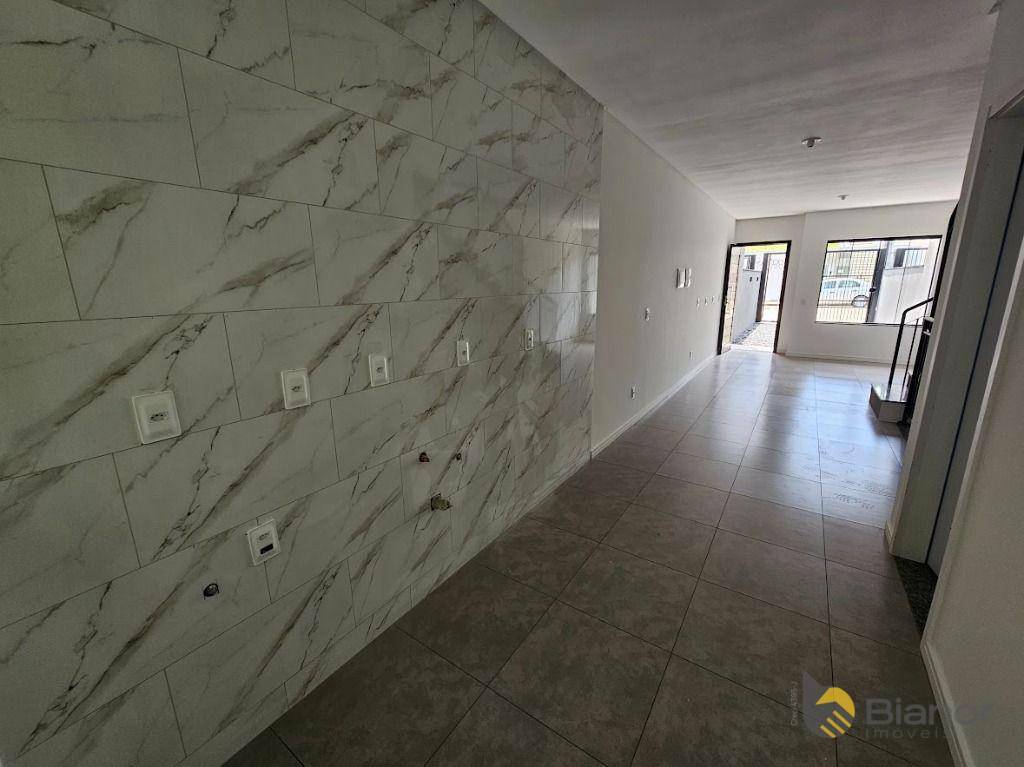 Casa à venda com 2 quartos, 83m² - Foto 7