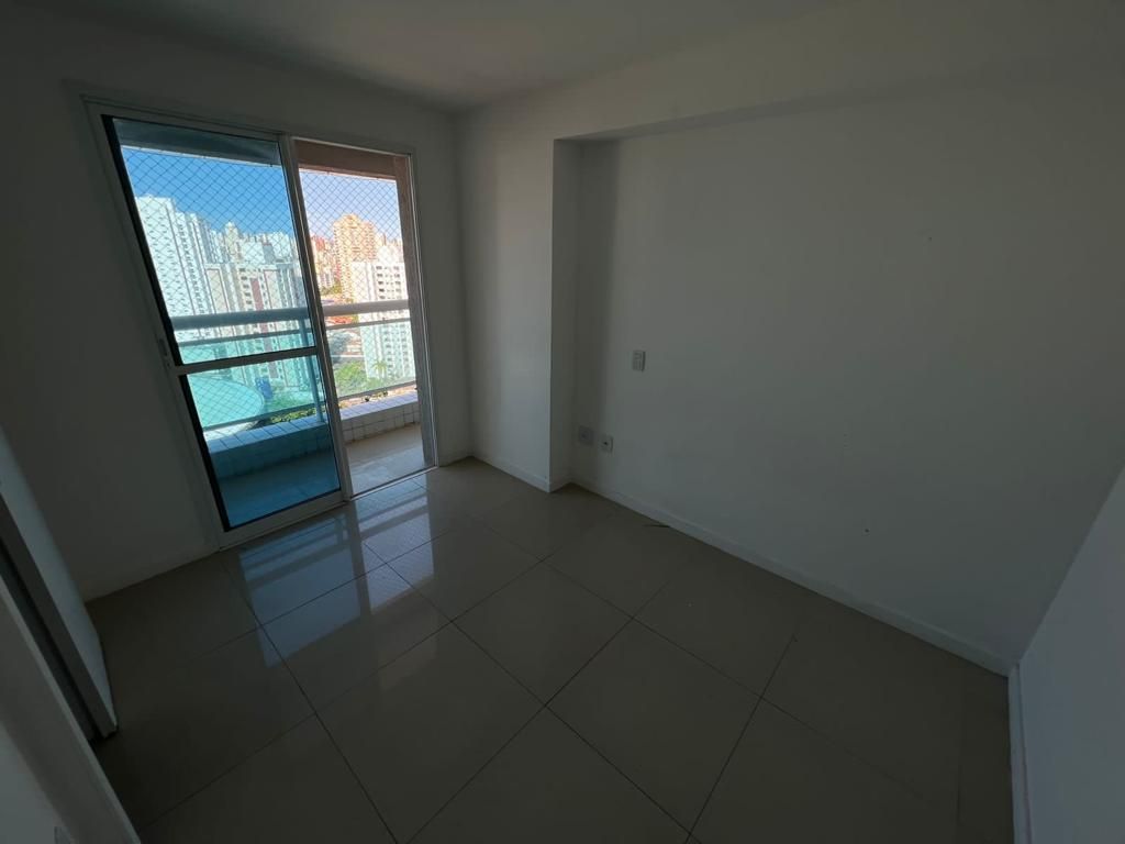 Apartamento à venda com 3 quartos, 111m² - Foto 5