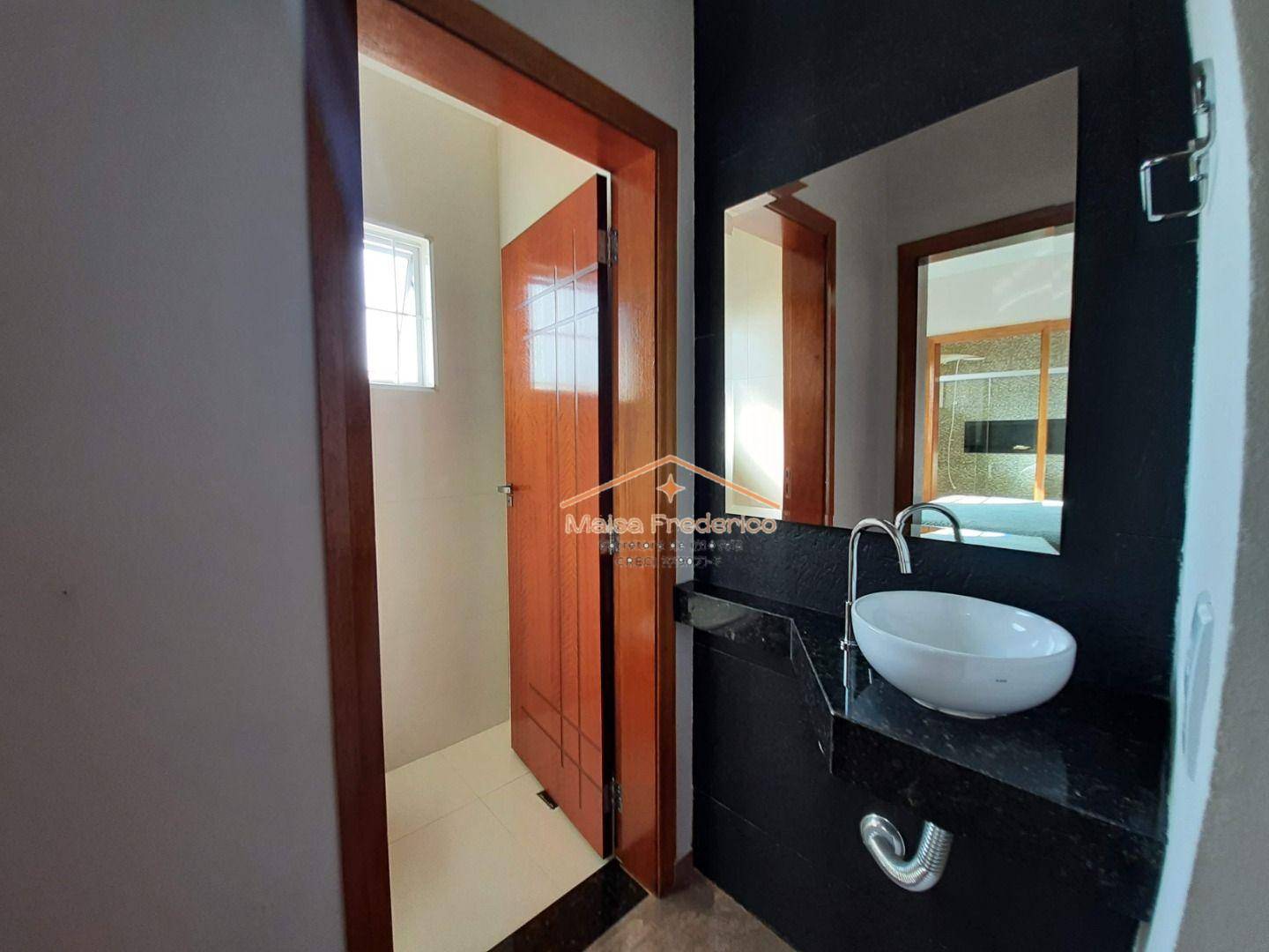 Casa à venda com 4 quartos, 300m² - Foto 26